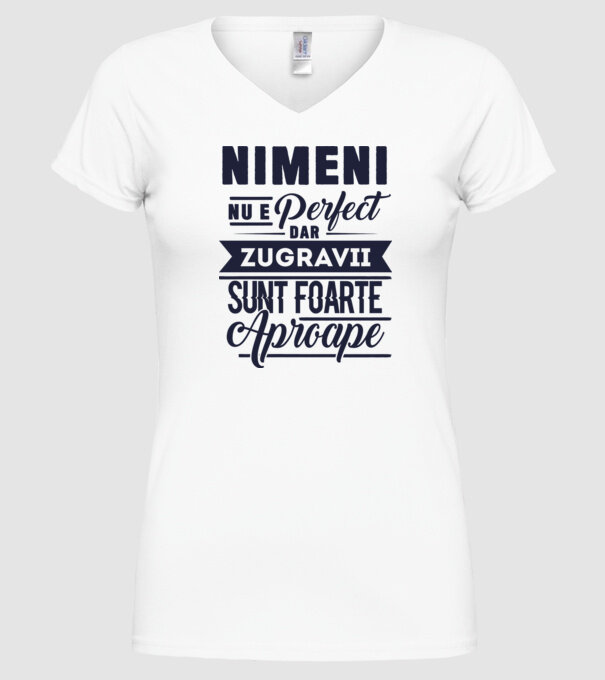Nimeni nu e perfect, dar zugravii sunt foarte aproape model alb pe tricou