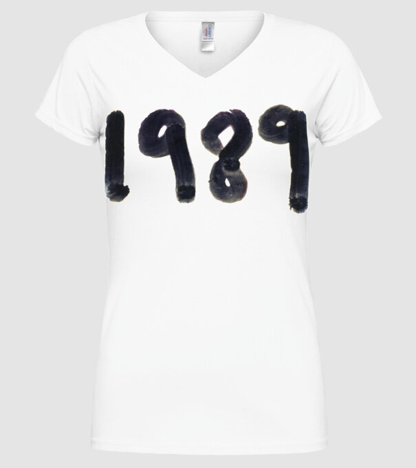 Taylor Swift 1989 text model alb pe tricou