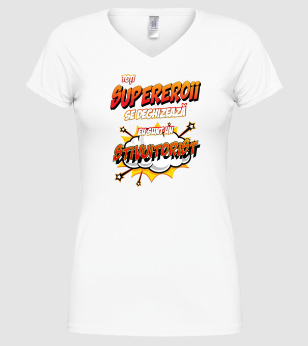 Toți supereroii se deghizează, eu sunt un stivuitorist model alb pe tricou