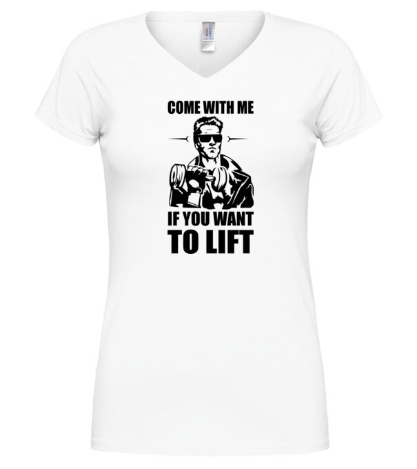  model  pe tricou