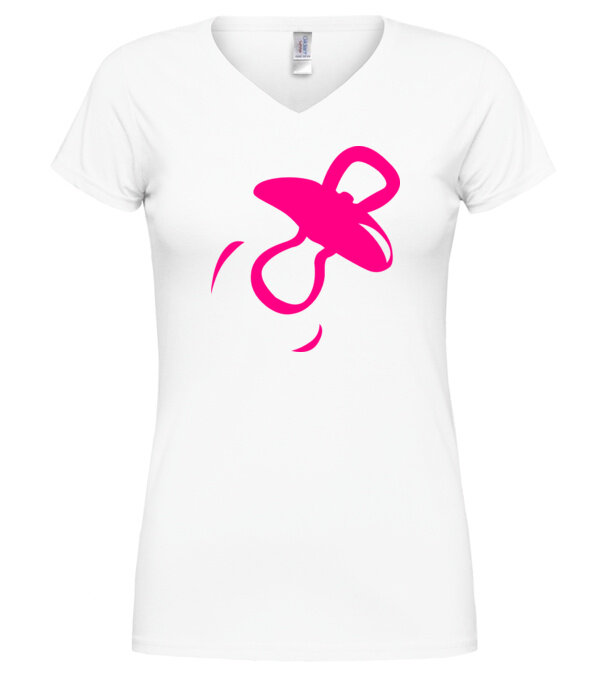  model  pe tricou