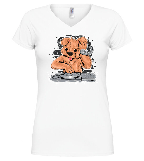  model  pe tricou