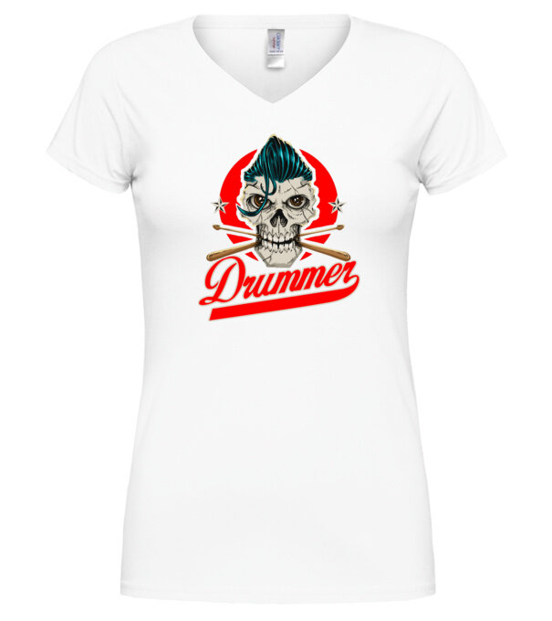  model  pe tricou