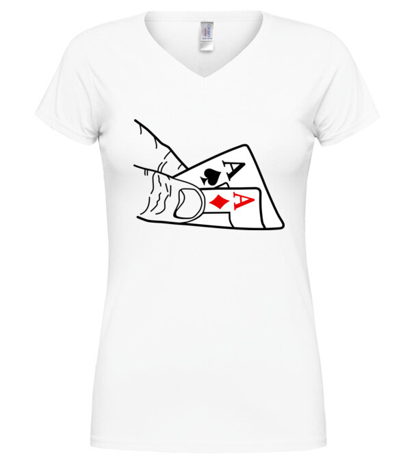  model  pe tricou