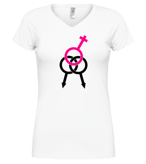  model  pe tricou