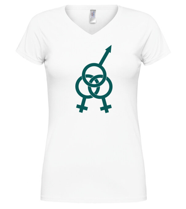  model  pe tricou