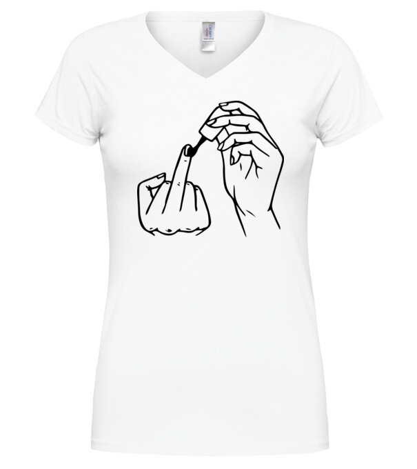  model  pe tricou