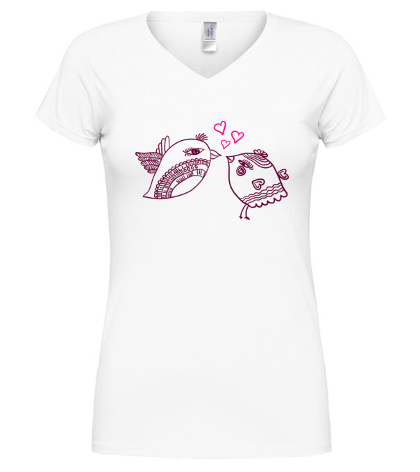  model  pe tricou