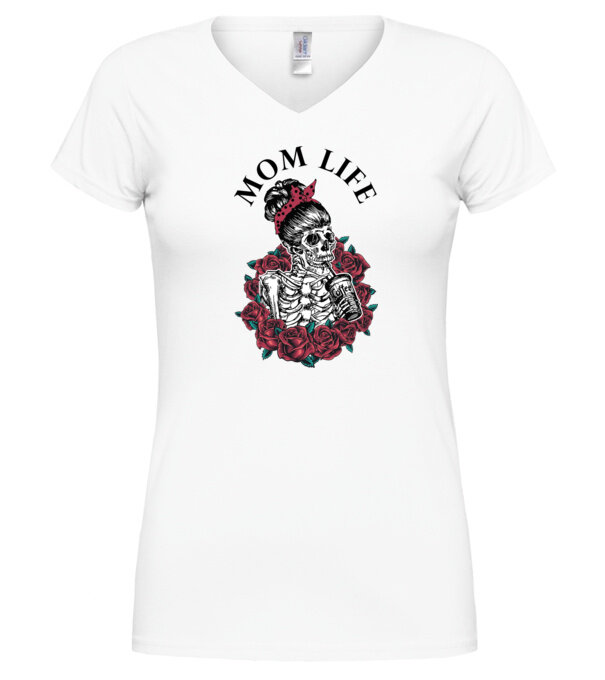  model  pe tricou
