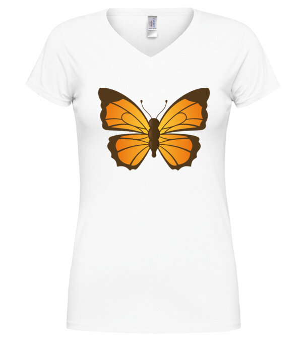  model  pe tricou