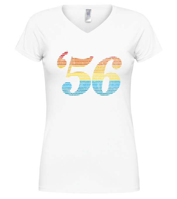  model  pe tricou
