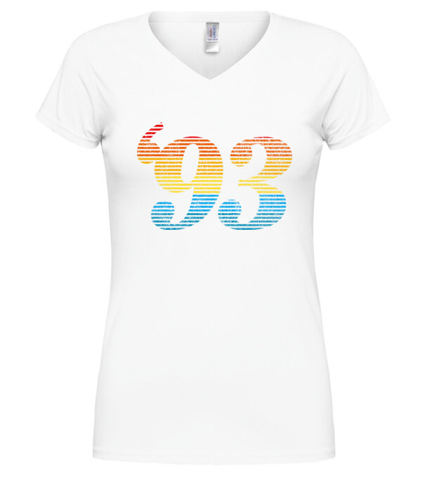  model  pe tricou