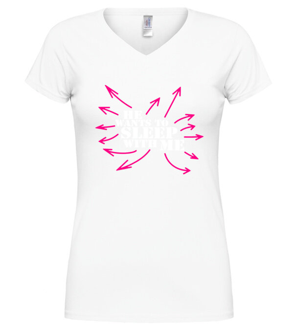 model  pe tricou