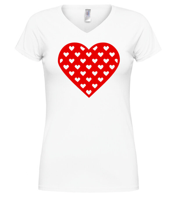  model  pe tricou