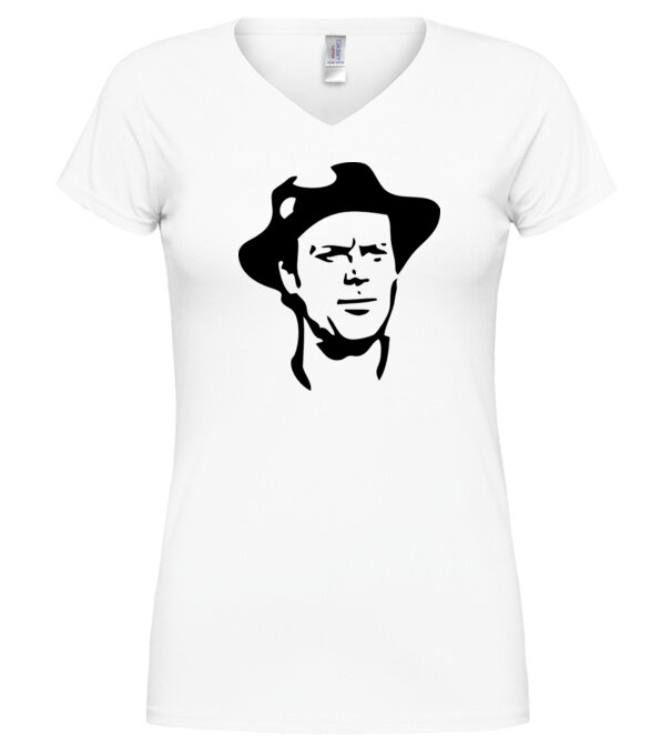  model  pe tricou