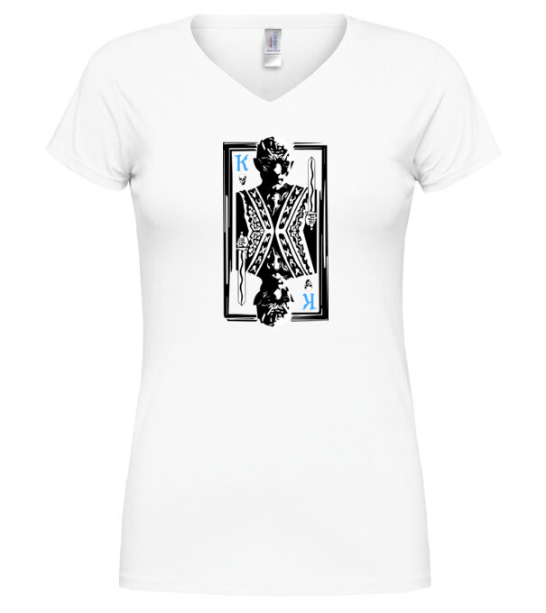  model  pe tricou
