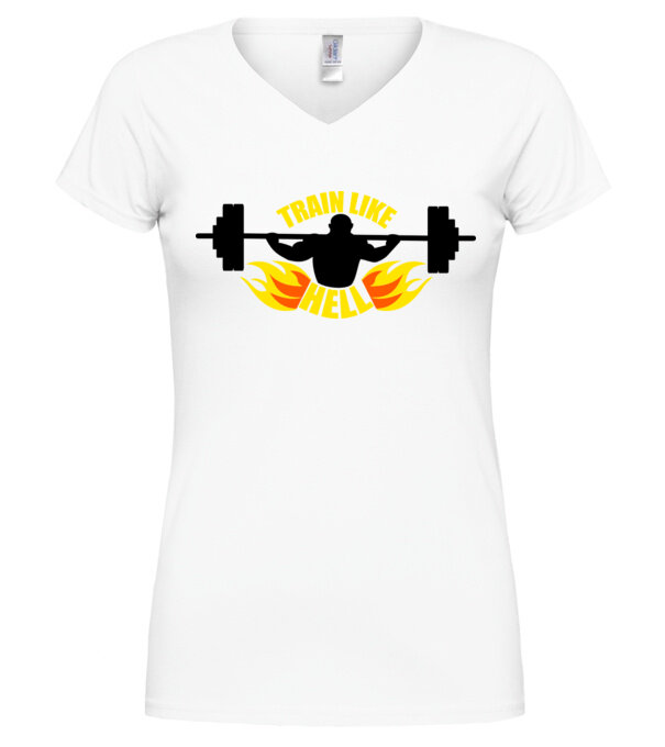  model  pe tricou