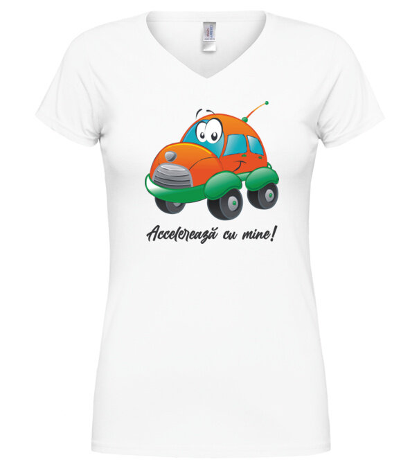  model  pe tricou