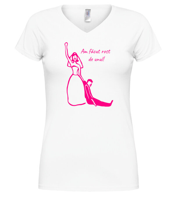  model  pe tricou