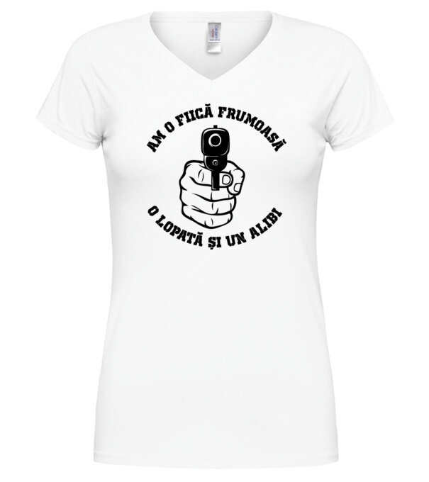 model  pe tricou