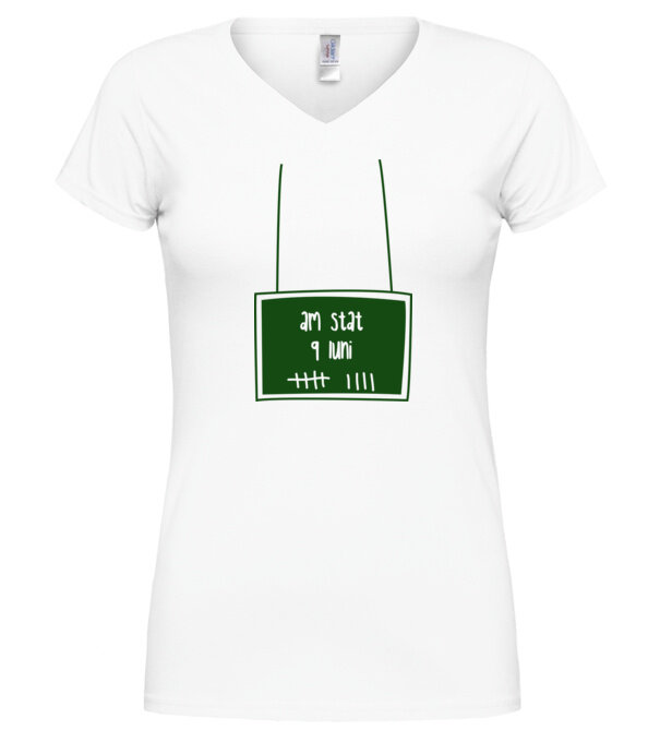 model  pe tricou