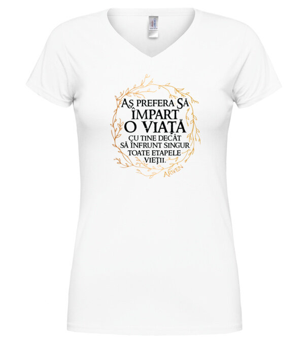  model  pe tricou