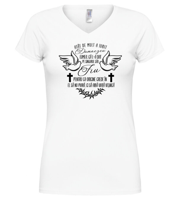  model  pe tricou