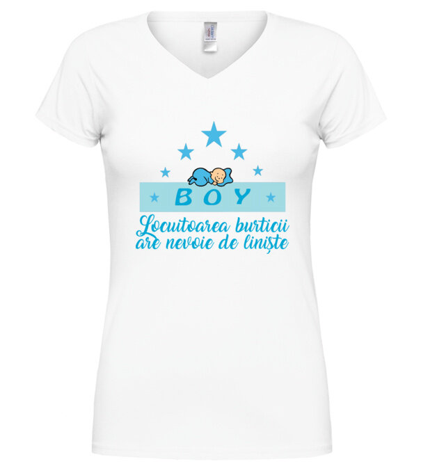  model  pe tricou