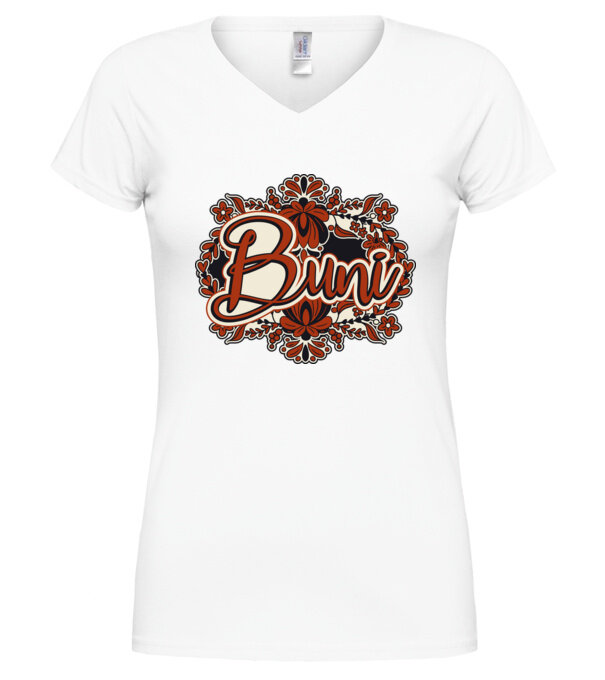  model  pe tricou