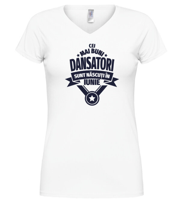  model  pe tricou