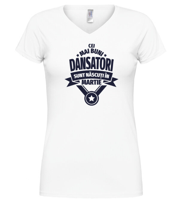  model  pe tricou