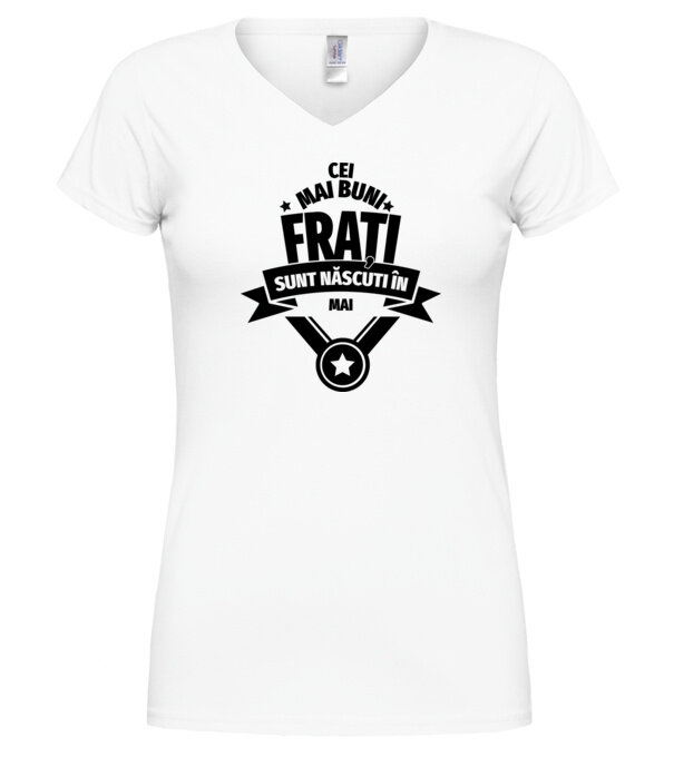  model  pe tricou