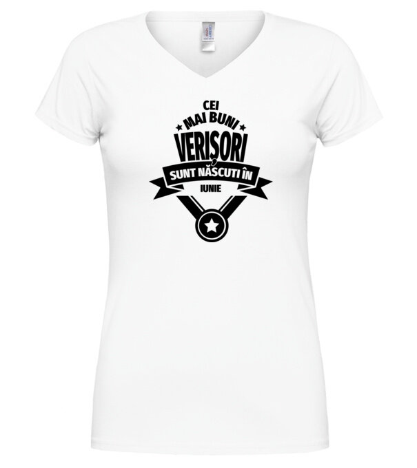 model  pe tricou