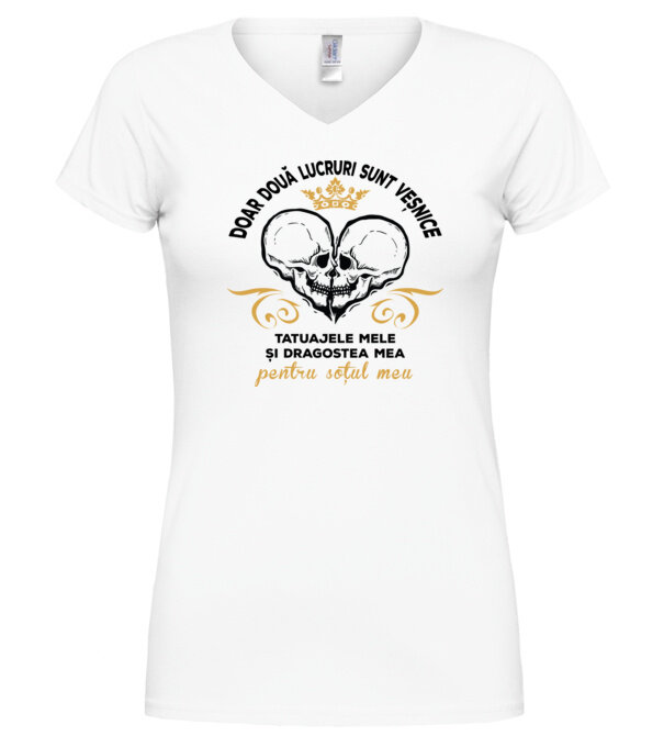  model  pe tricou