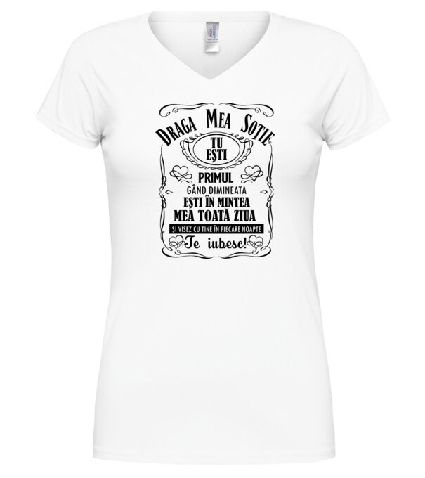  model  pe tricou