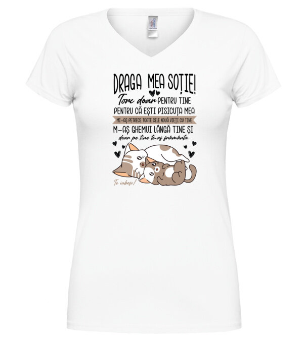  model  pe tricou
