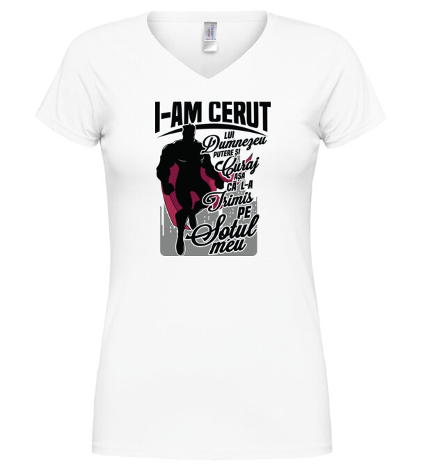 model  pe tricou