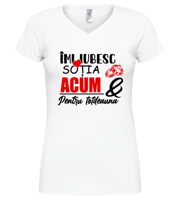 model  pe tricou