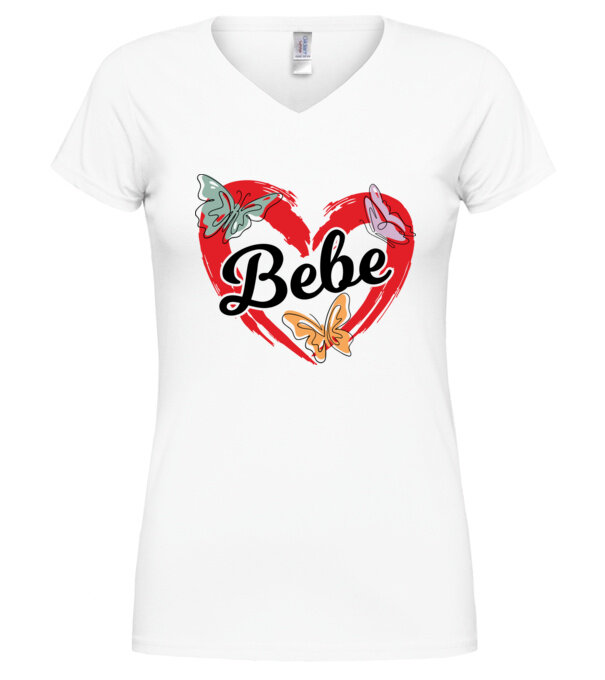  model  pe tricou