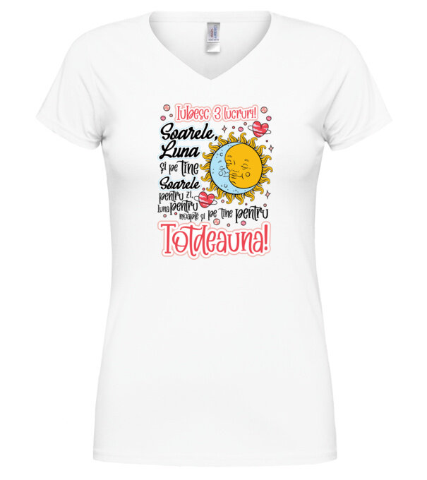  model  pe tricou
