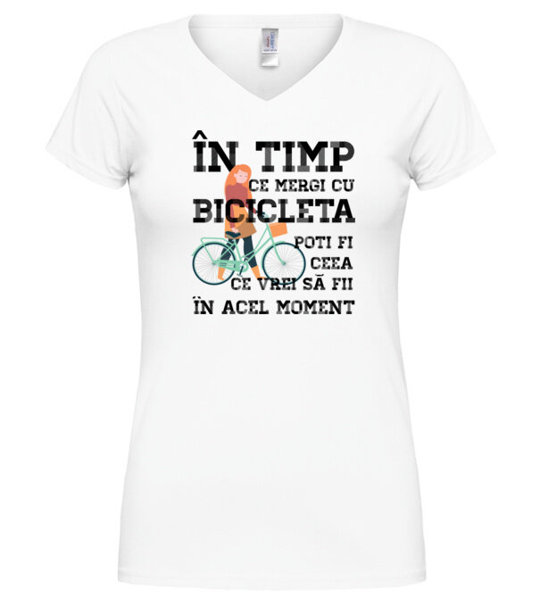  model  pe tricou