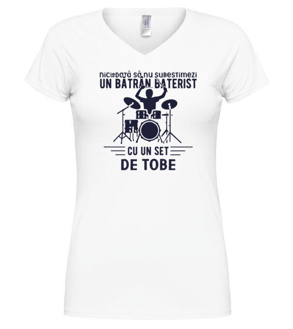  model  pe tricou