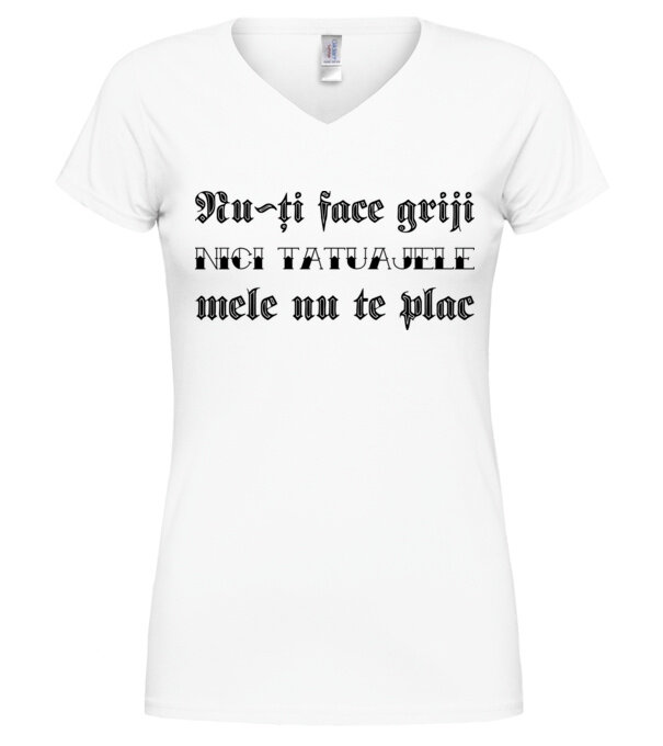 model  pe tricou
