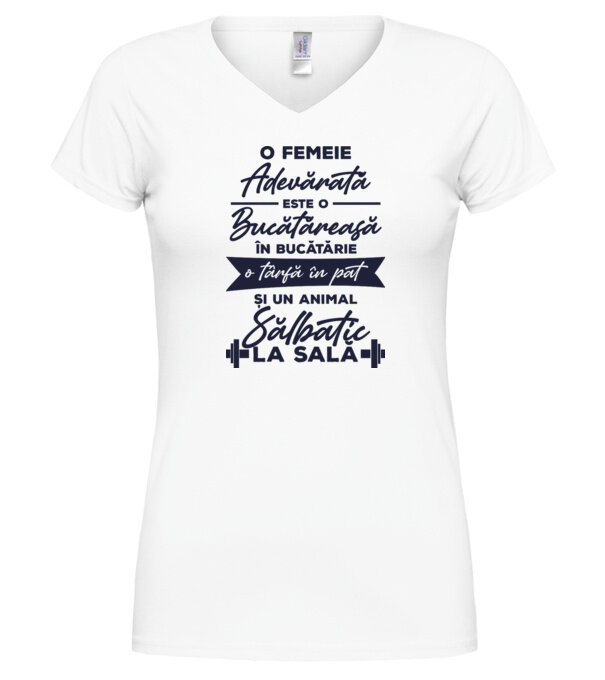  model  pe tricou