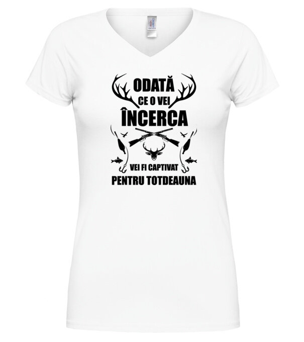  model  pe tricou