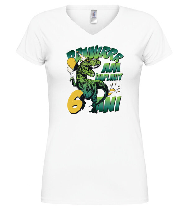  model  pe tricou