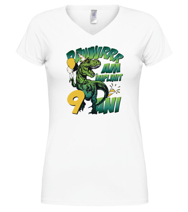  model  pe tricou