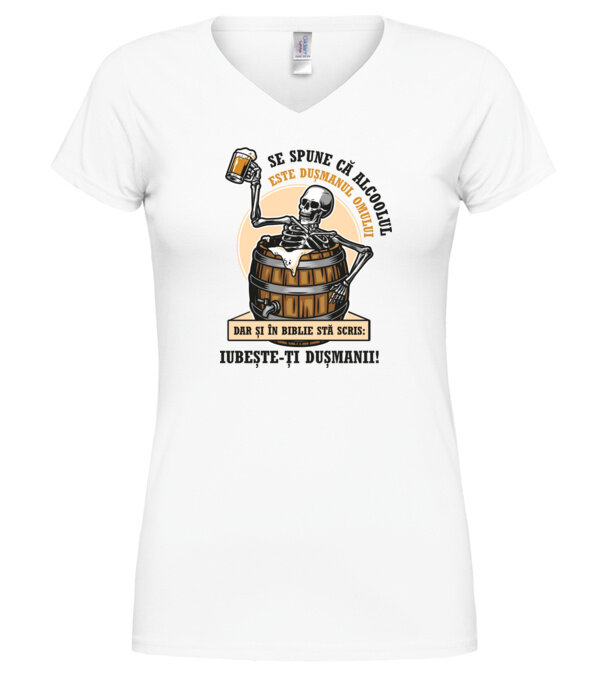  model  pe tricou