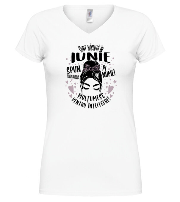  model  pe tricou