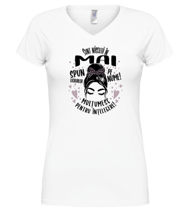  model  pe tricou